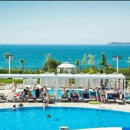 On The * Sveti Vlas